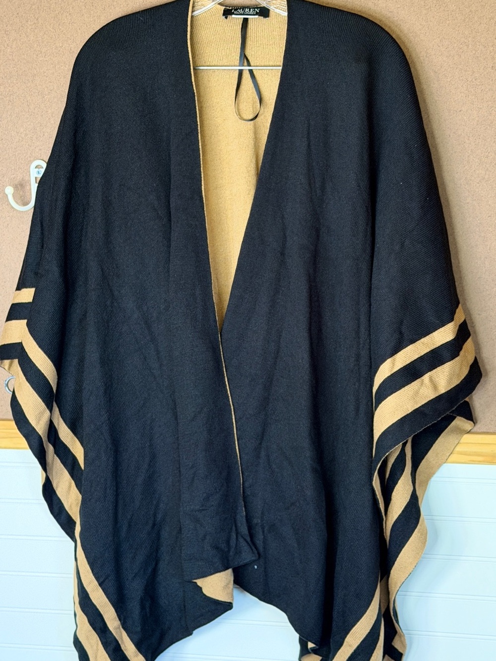 Lauren Ralph Lauren Jet Setter Women's One Size Reversible Poncho Black/Beige